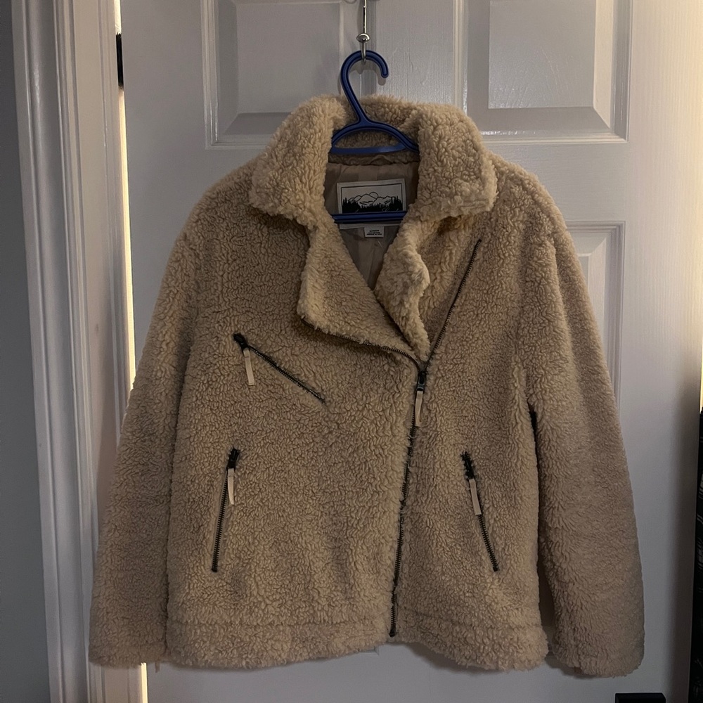 American Eagle Outfitters Oversize Teddy Jacket